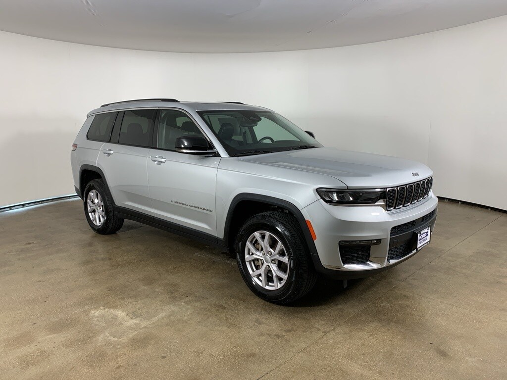 2022 Jeep Grand Cherokee Limited photo 4