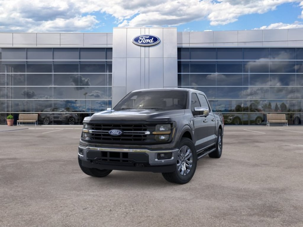 New 2026 Ford F-150 XLT XLT 4WD SuperCrew 5.5 Box