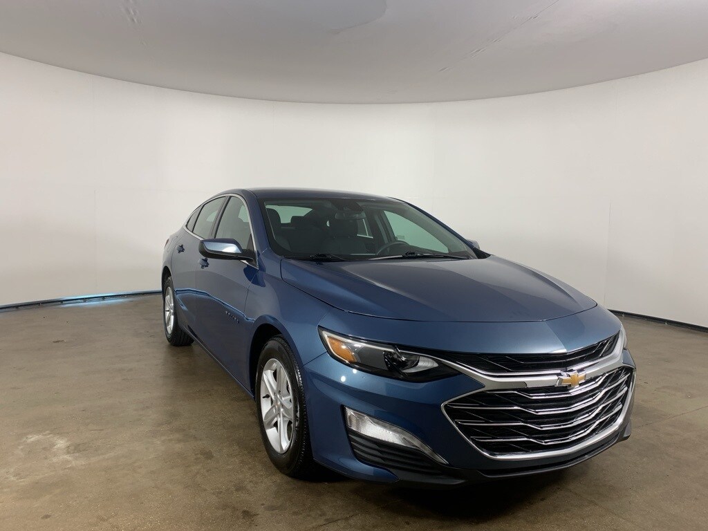 2024 Chevrolet Malibu 1LT photo 4