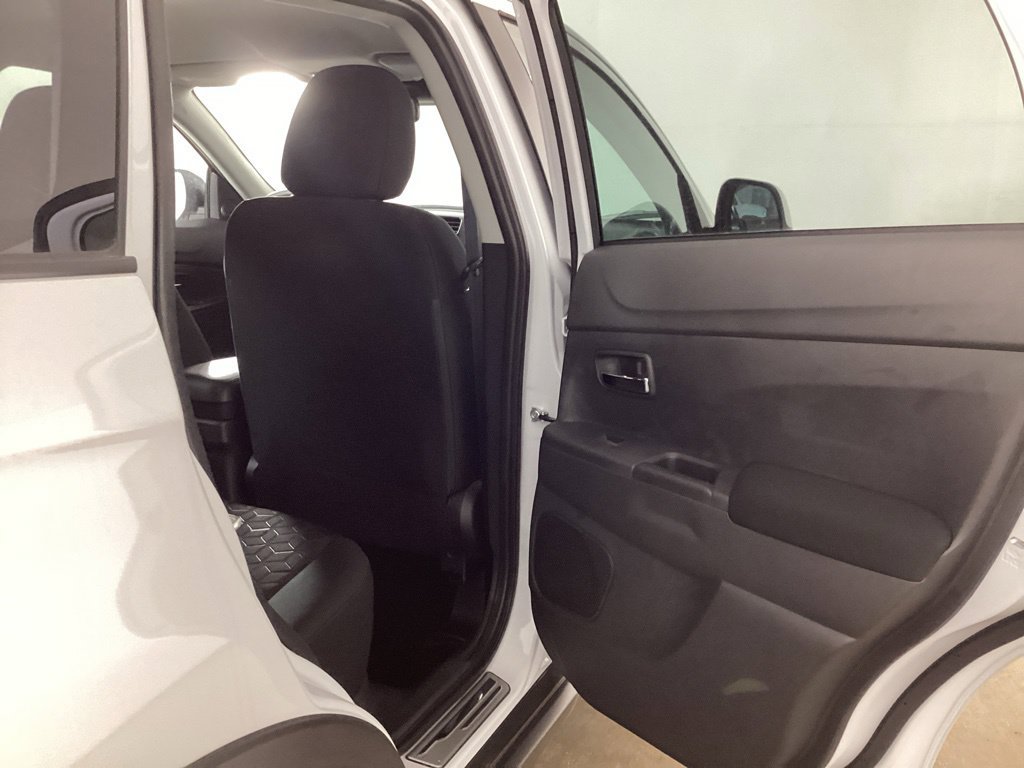 2026 Mitsubishi Outlander Sport ES - Photo 26