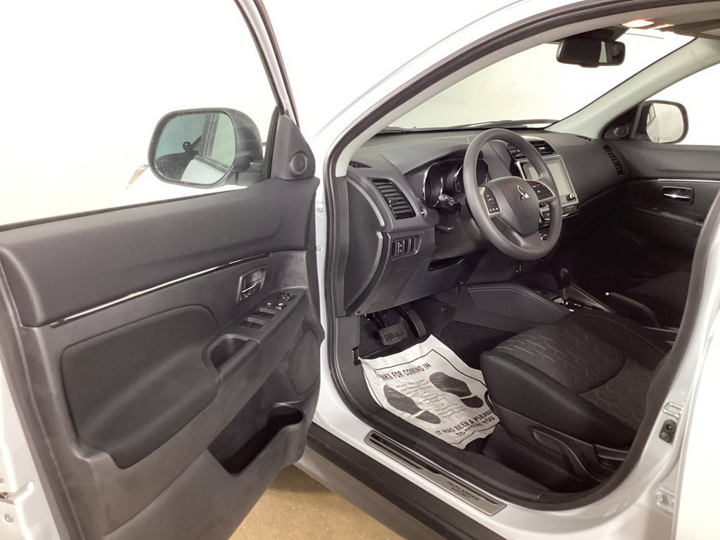 2026 Mitsubishi Outlander Sport ES - Photo 9