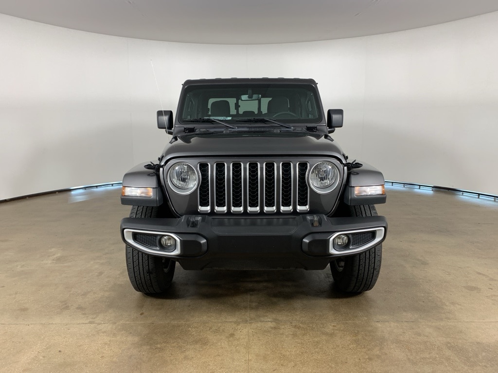 Used 2023 Jeep Gladiator Overland Truck