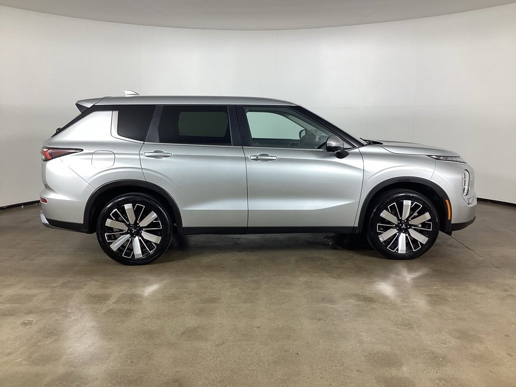 Used 2025 Mitsubishi