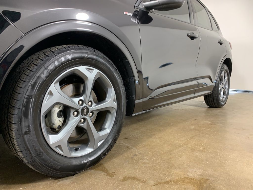 Used 2023 Ford Escape Hybrid ST-Line SUV