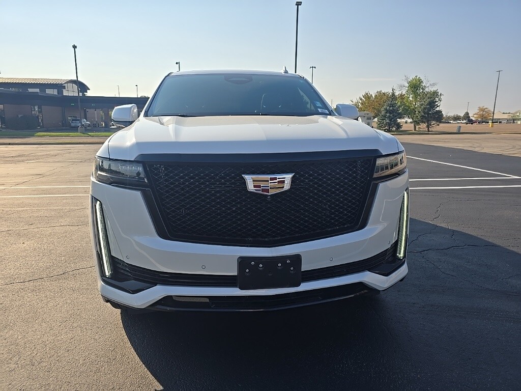 2021 Cadillac Escalade Sport photo 2