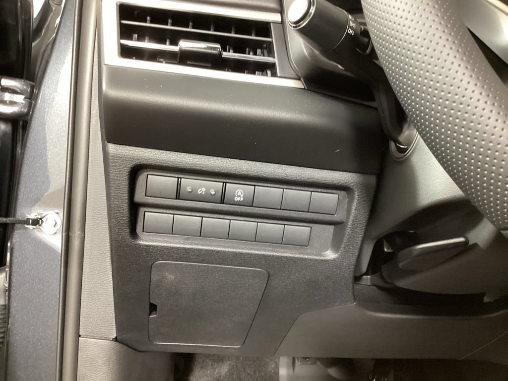 2026 Mitsubishi Outlander LE - Photo 12