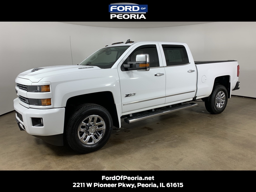 2019 Chevrolet Silverado HD LTZ's photo