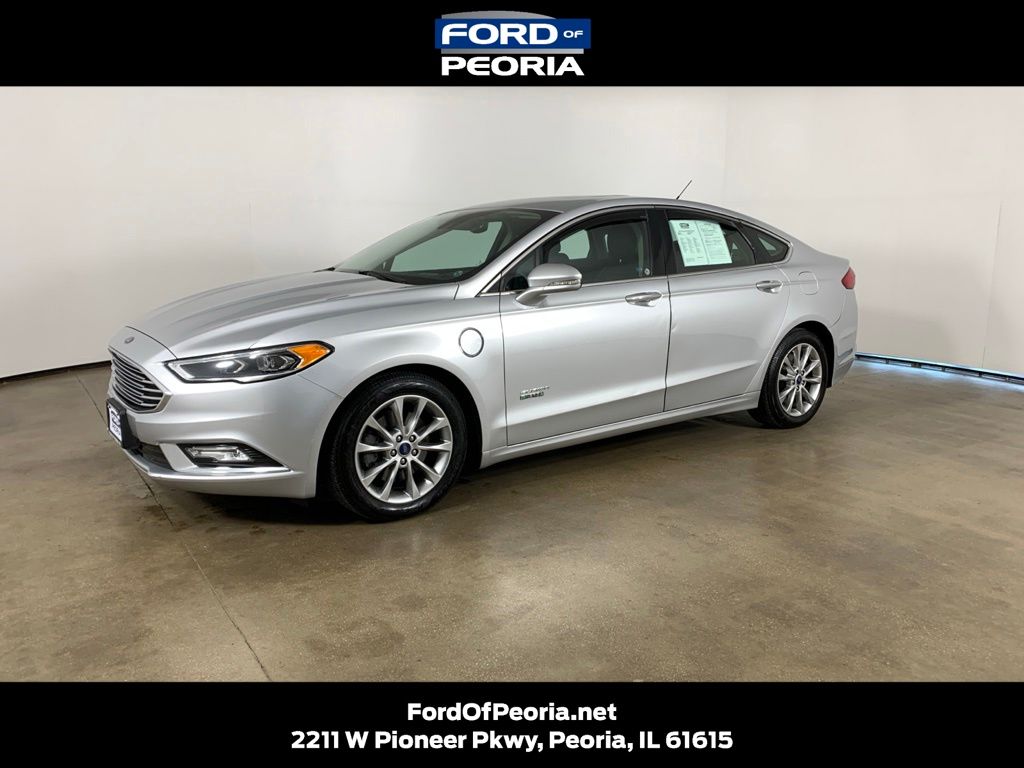 2017 Ford Fusion Plug-In Hybrid SE Luxury's photo