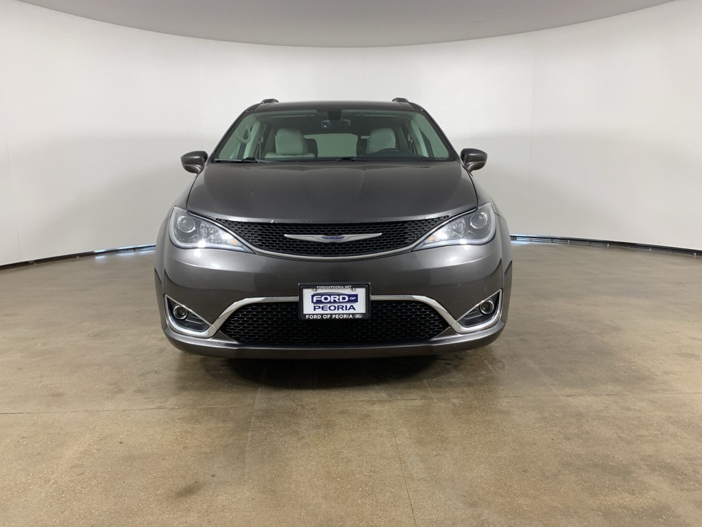 Used 2017 Chrysler Pacifica Touring L Plus Minivan/Van