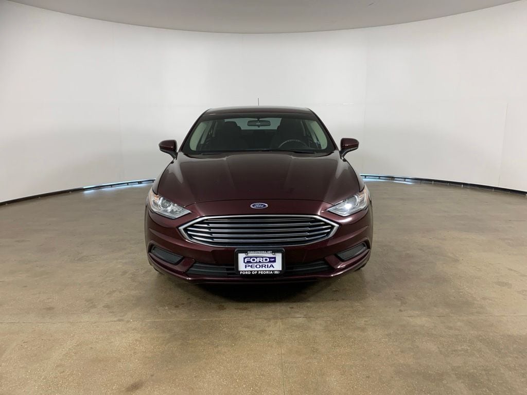 Used 2017 Ford Fusion SE Sedan