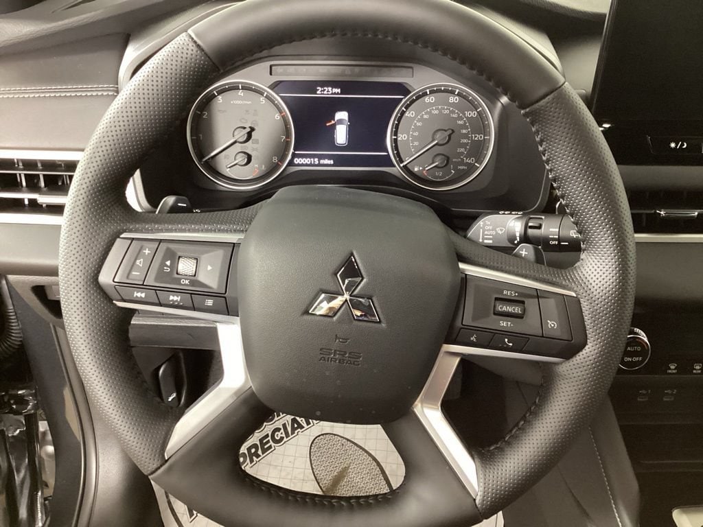 2026 Mitsubishi Outlander LE - Photo 13