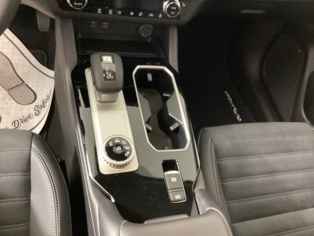2026 Mitsubishi Outlander LE - Photo 16
