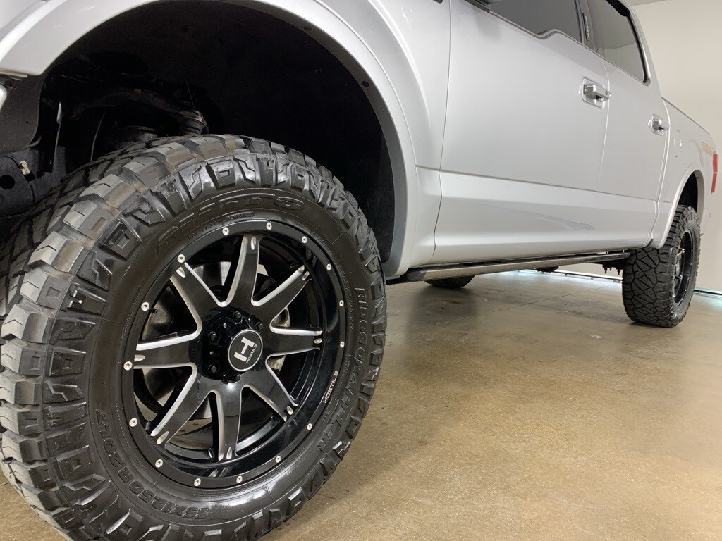 2019 Ford F-150 Platinum photo 2