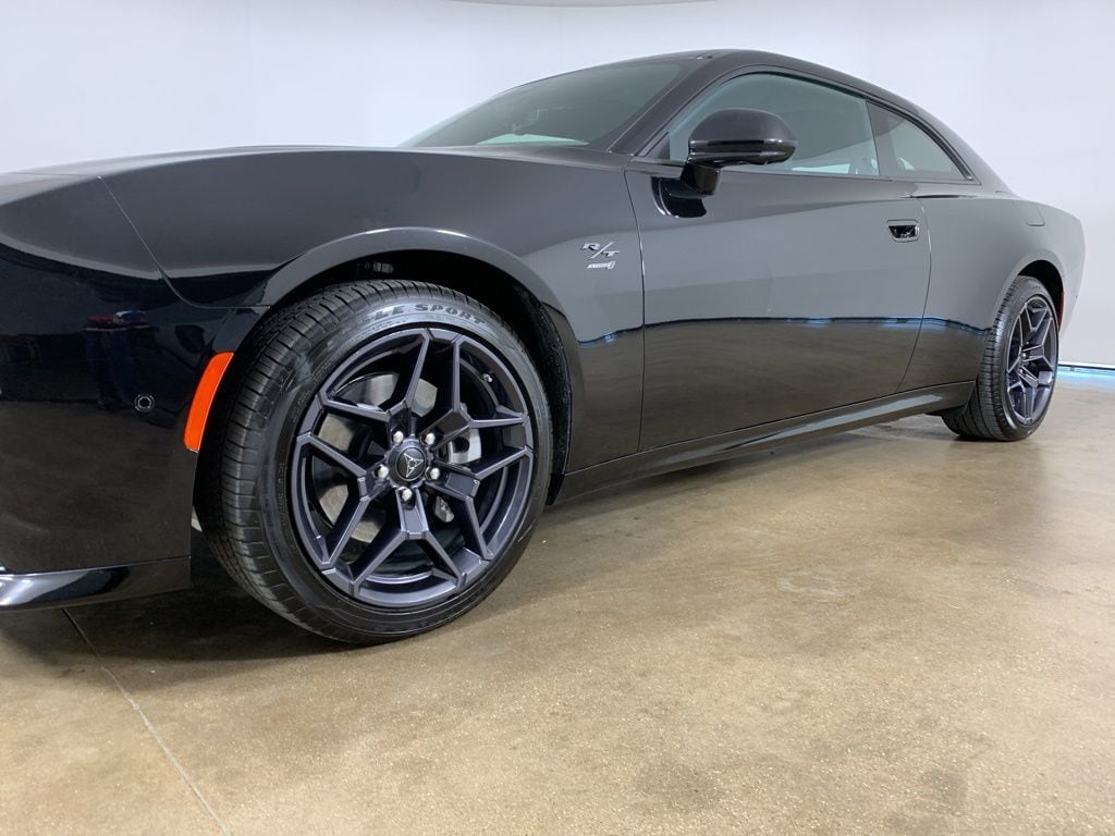 Used 2024 Dodge Charger Daytona R/T with VIN 2C3CDBCK4RR205385 for sale in Peoria, IL