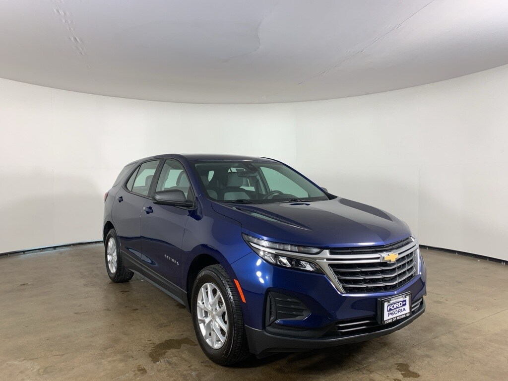 2022 Chevrolet Equinox LS photo 4
