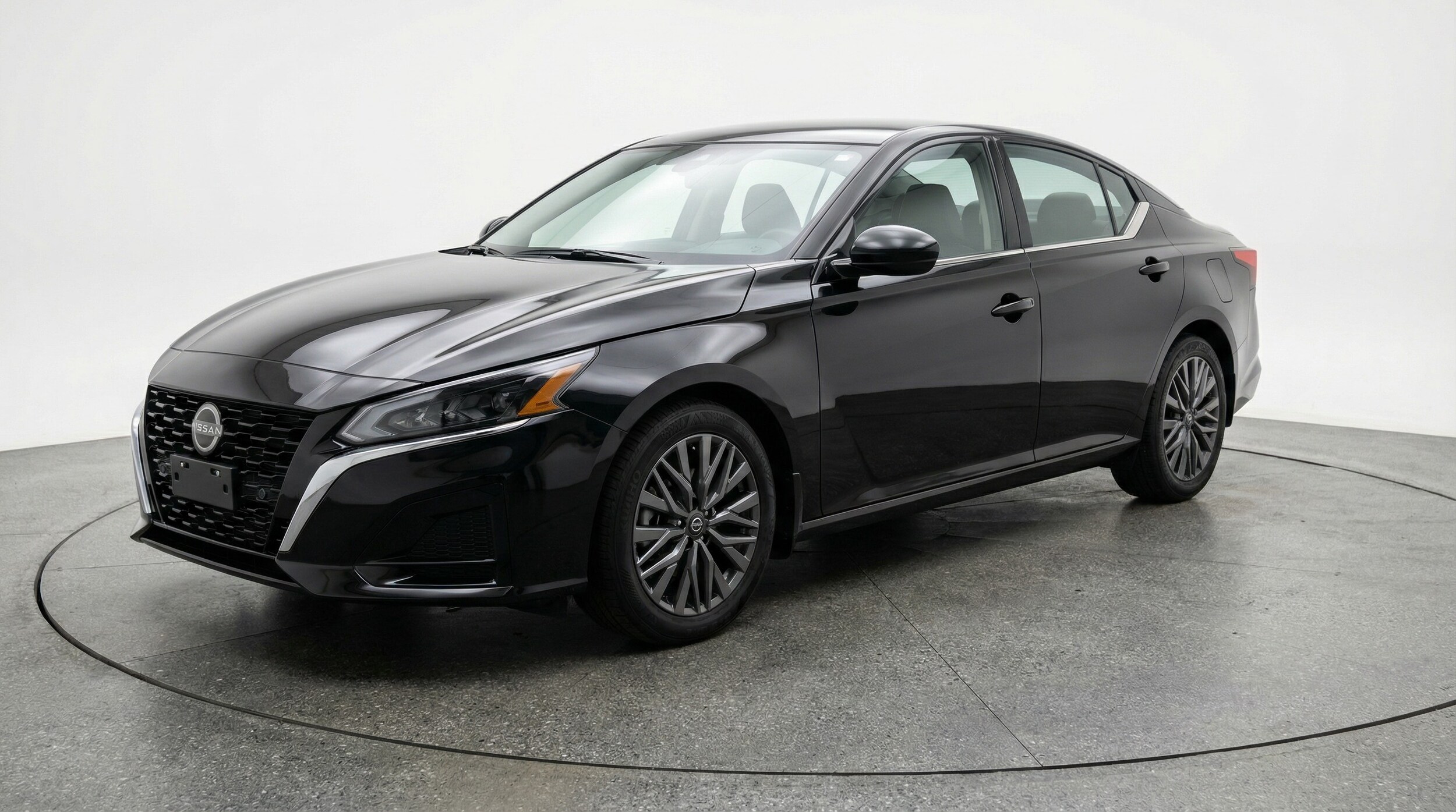 Thumbnail: 2025 Nissan Altima - 3