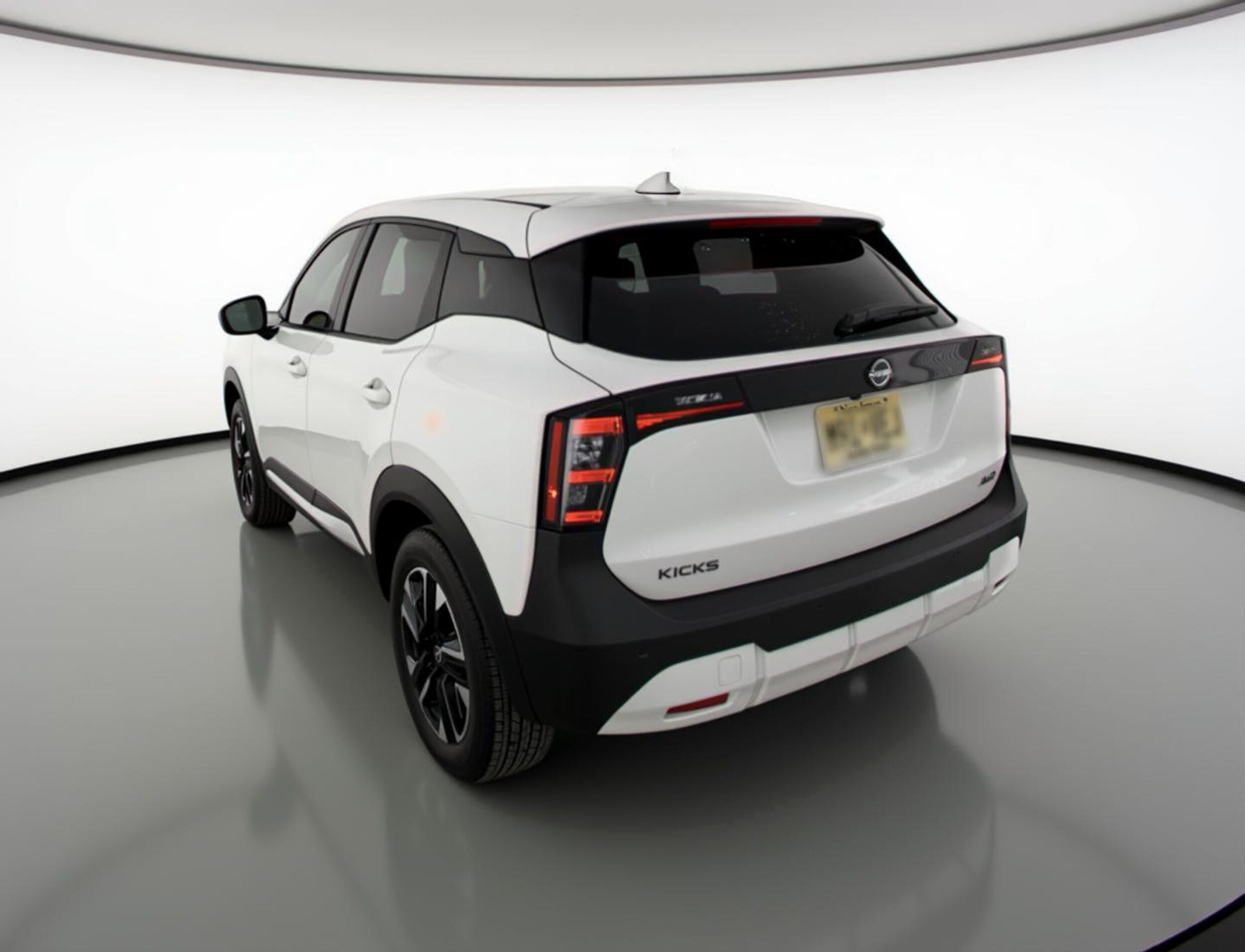 Thumbnail: 2025 Nissan Kicks - 5