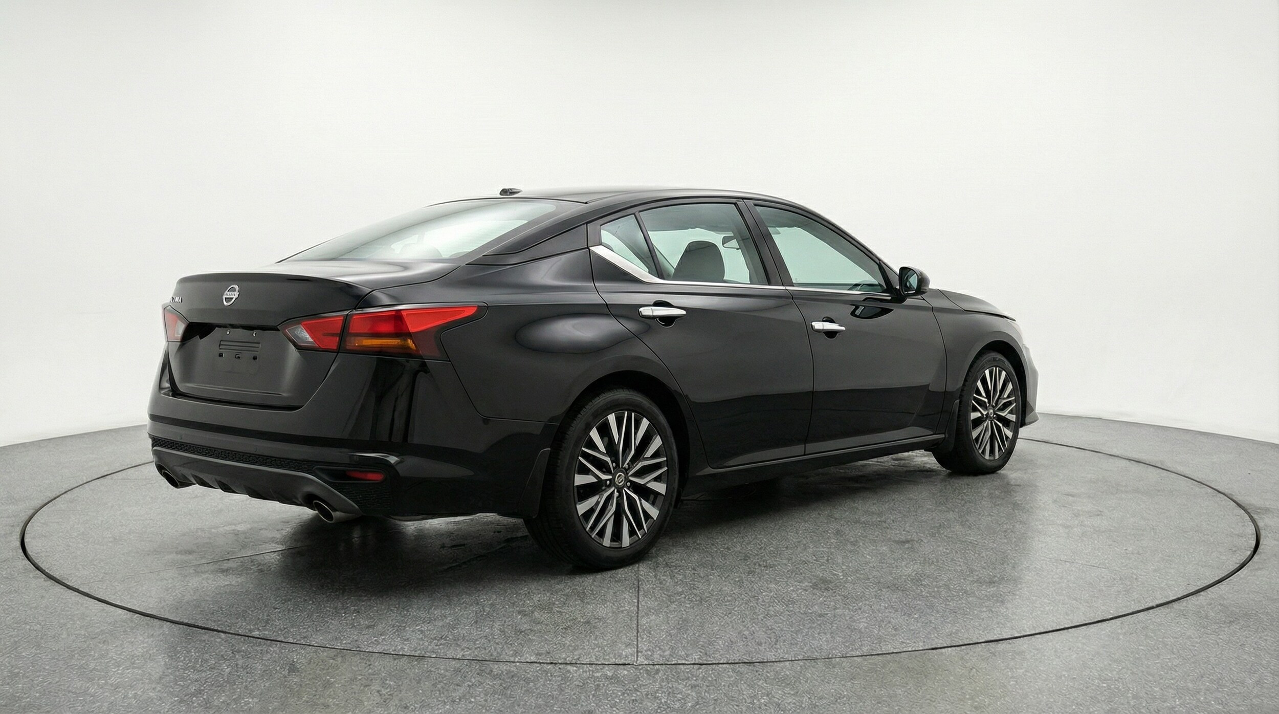 Thumbnail: 2025 Nissan Altima - 7