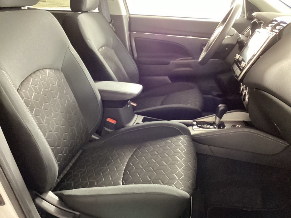 2026 Mitsubishi Outlander Sport ES - Photo 18