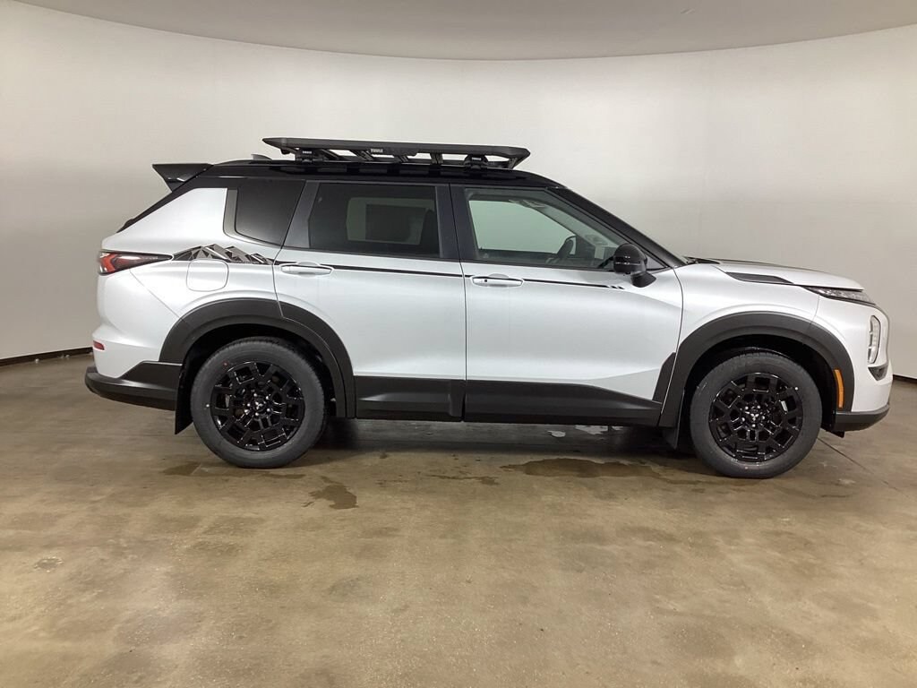 New 2026 Mitsubishi Outlander Trail Edition SUV