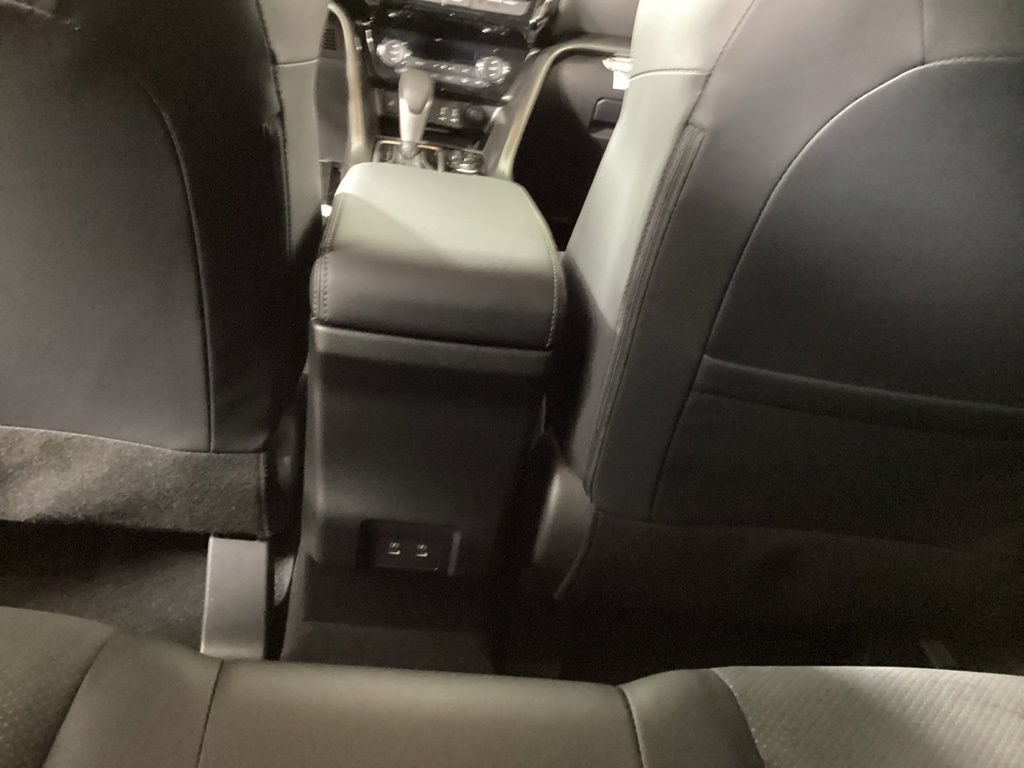 2026 Mitsubishi Eclipse Cross Black Edition - Photo 31