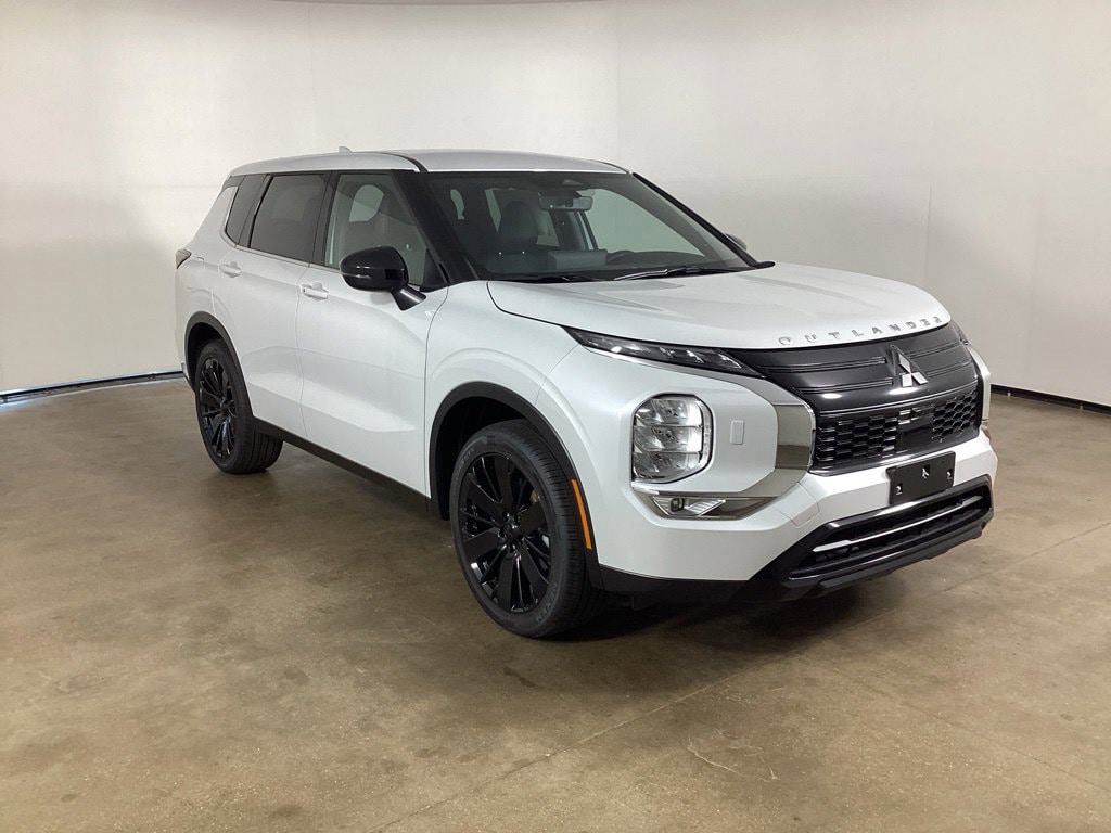 New 2026 Mitsubishi Outlander LE SUV