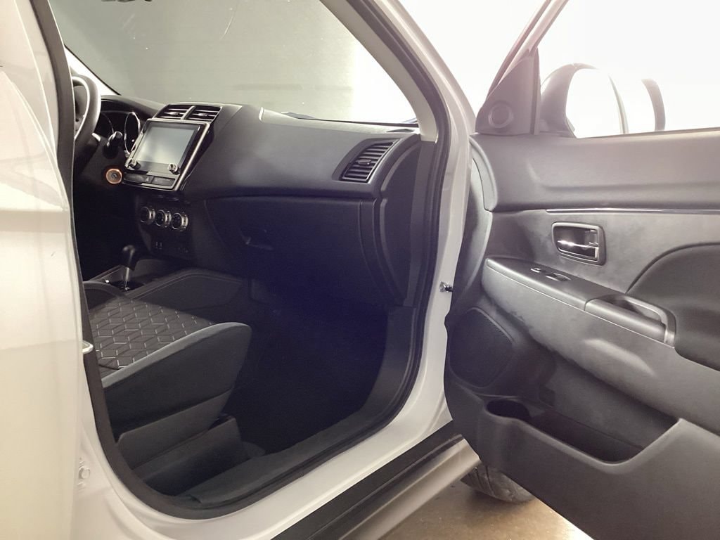 2026 Mitsubishi Outlander Sport ES - Photo 17