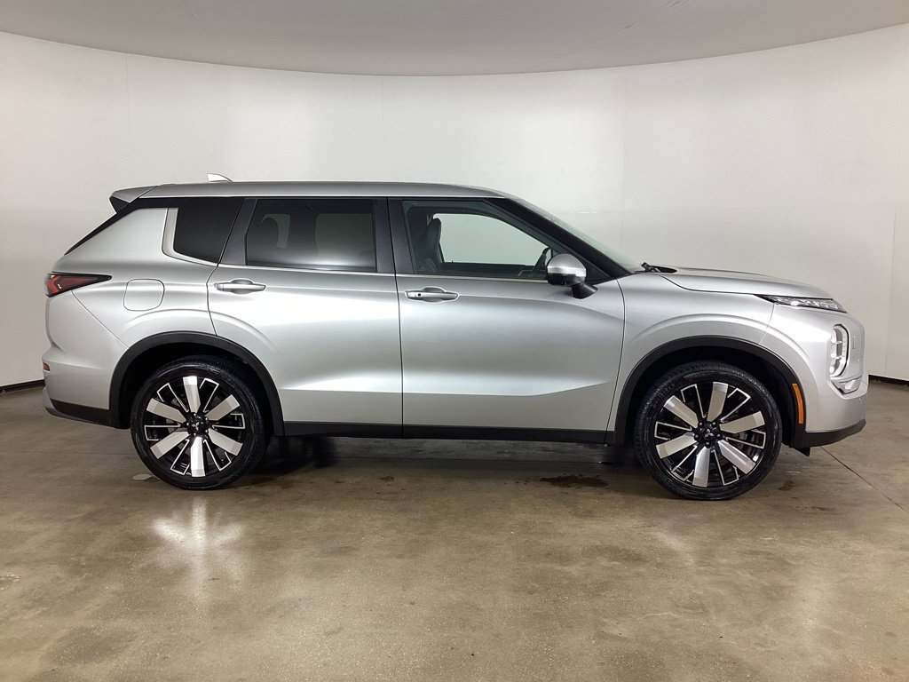 Used 2025 Mitsubishi