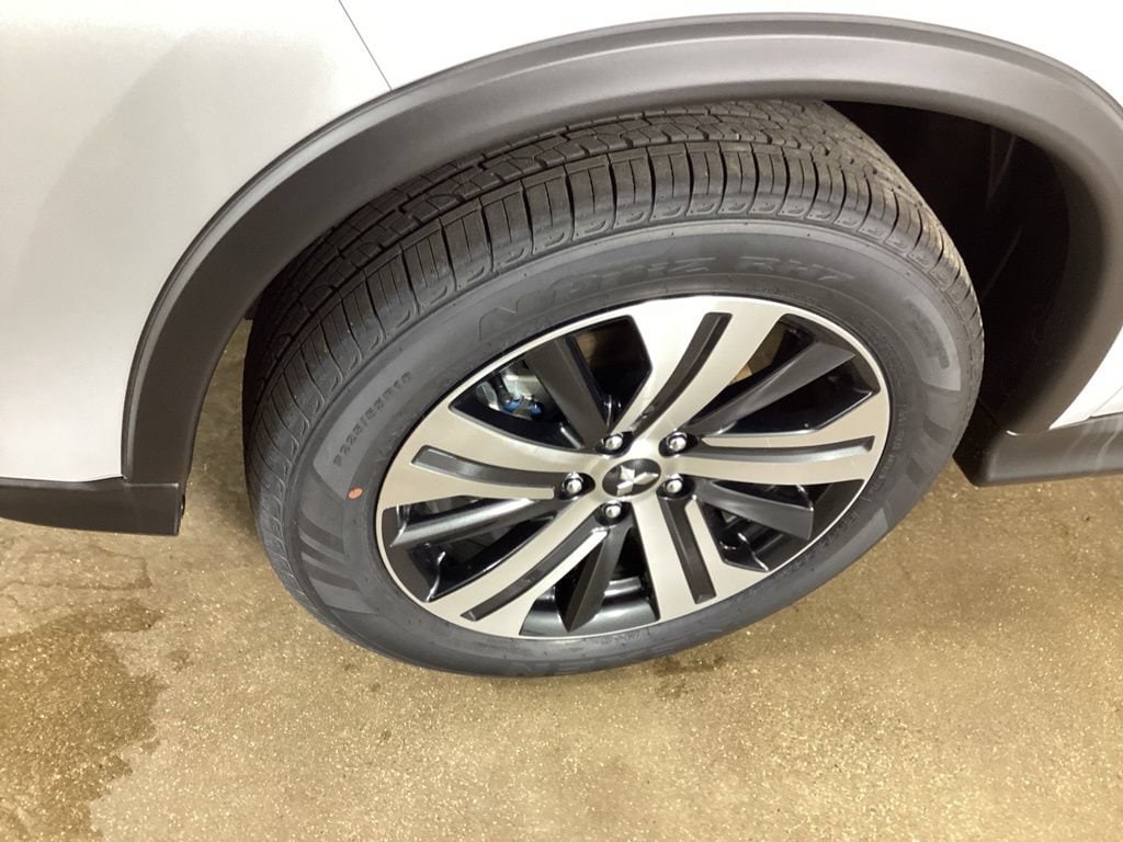 2026 Mitsubishi Outlander Sport ES - Photo 25