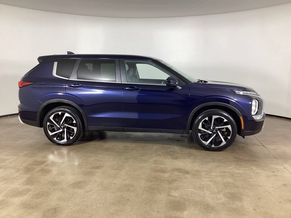 Used 2024 Mitsubishi Outlander SE SUV