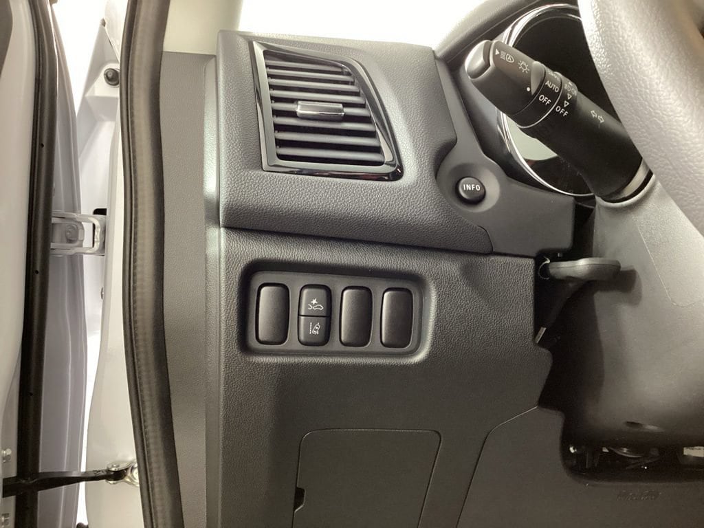 2026 Mitsubishi Outlander Sport ES - Photo 12