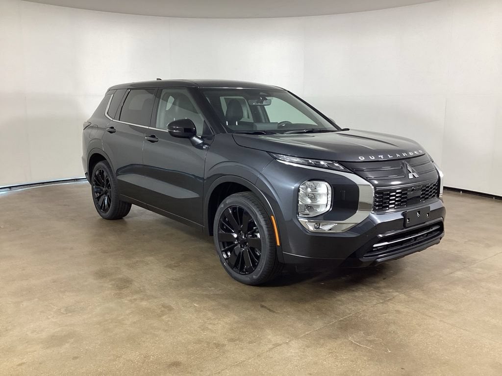 New 2026 Mitsubishi Outlander LE SUV