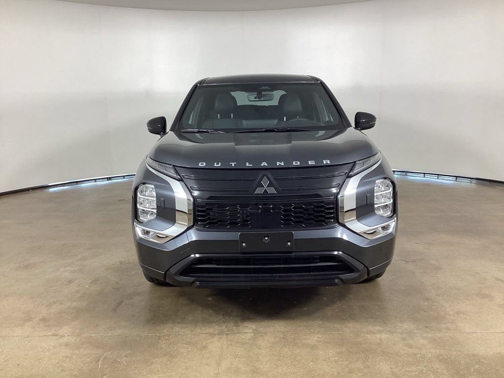 New 2026 Mitsubishi Outlander LE SUV