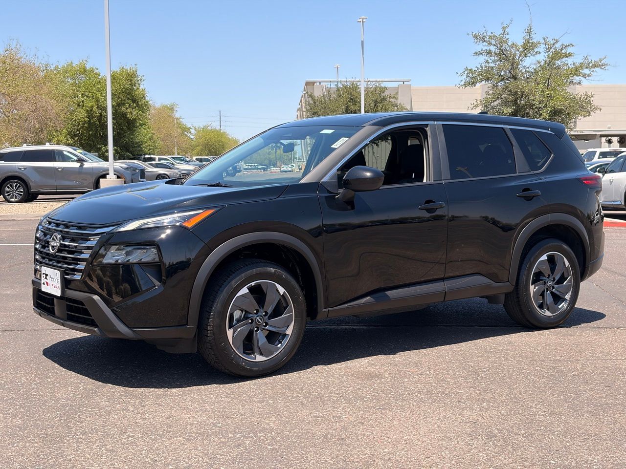 2025 Nissan Rogue SV FWD's photo