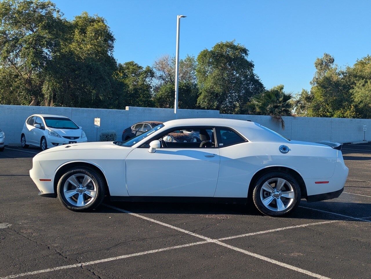 2023 Dodge Challenger SXT photo 3