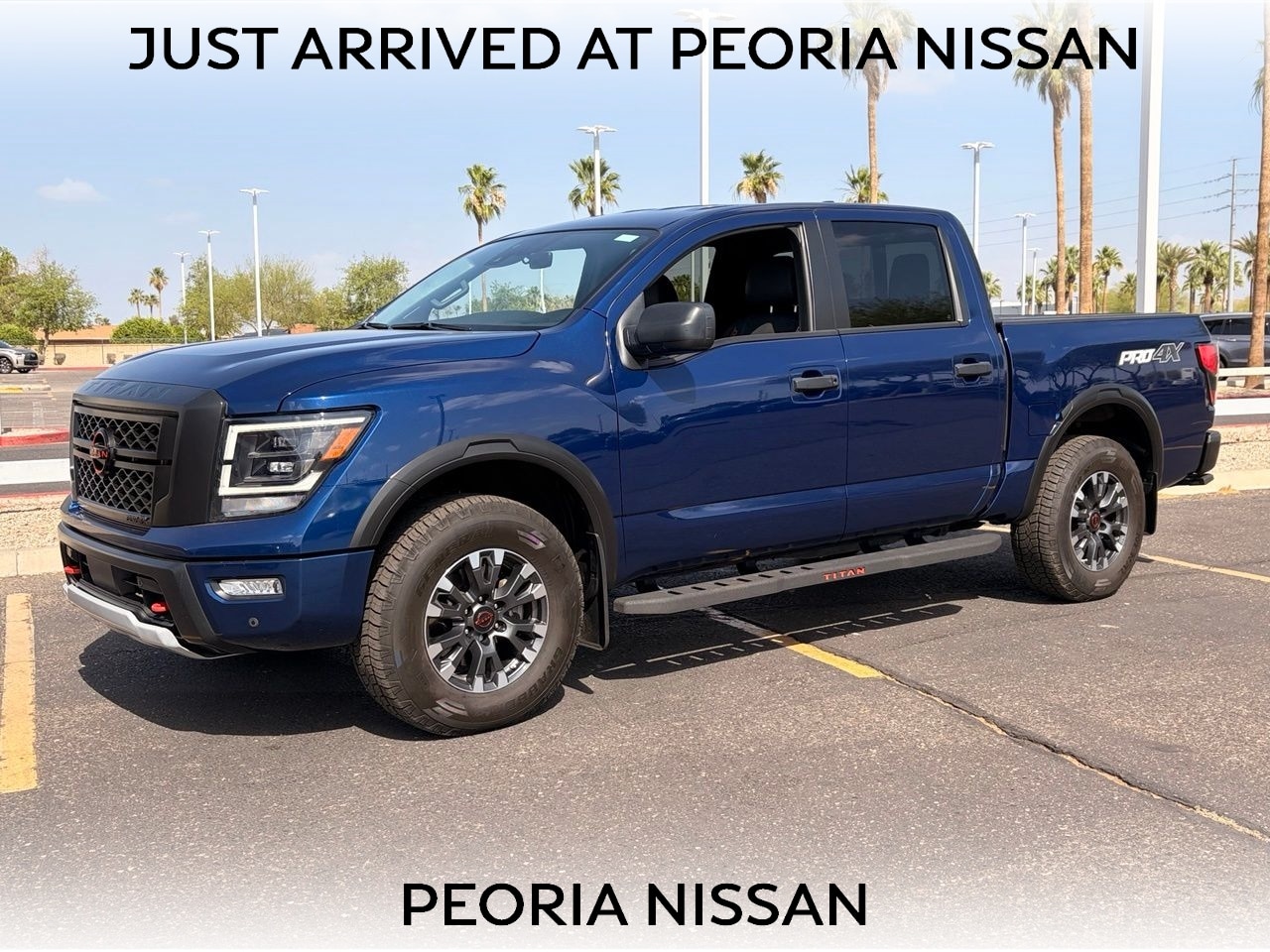 2024 Nissan Titan PRO-4X 4X4 Crew Cab's photo