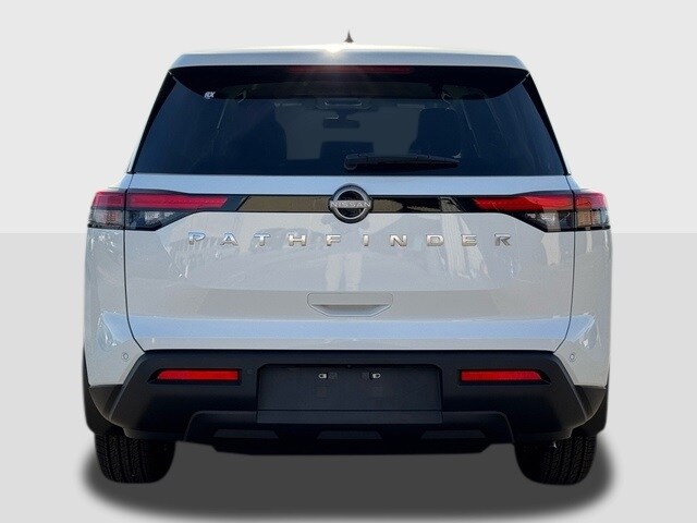 2025 Nissan Pathfinder S photo 4