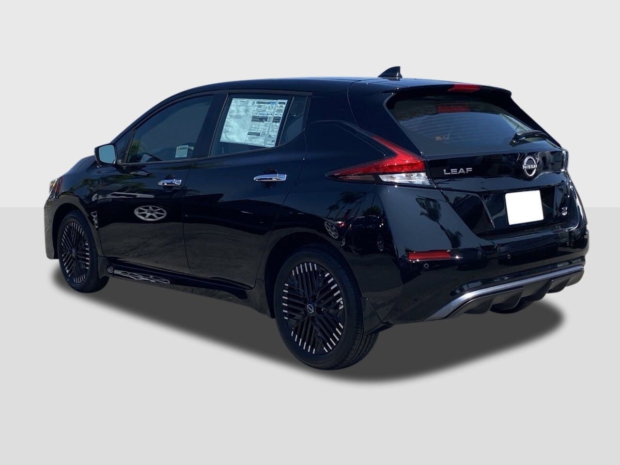 2025 Nissan Leaf SV Plus photo 2