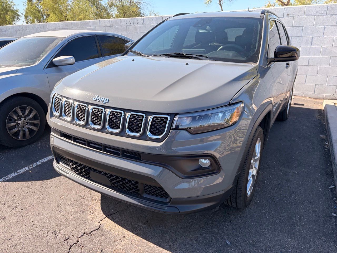 2023 Jeep Compass Latitude Lux 4X4's photo