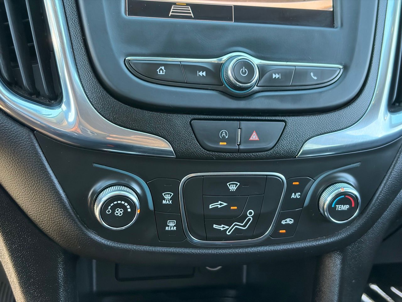 2023 Chevrolet Equinox LT - Photo 25