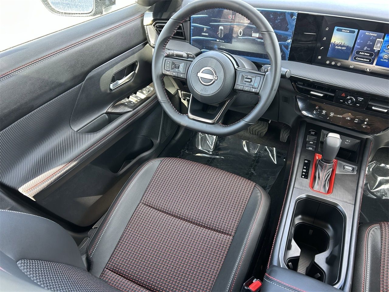 2026 Nissan KICKS SR - Photo 18