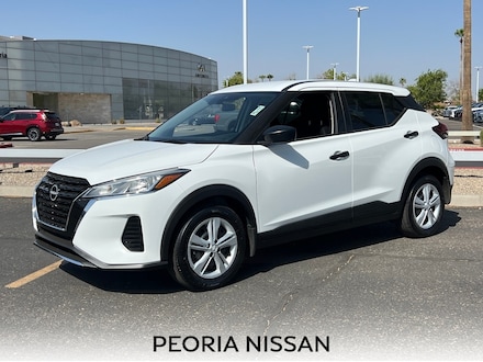 2025 Nissan Kicks Play S SUV