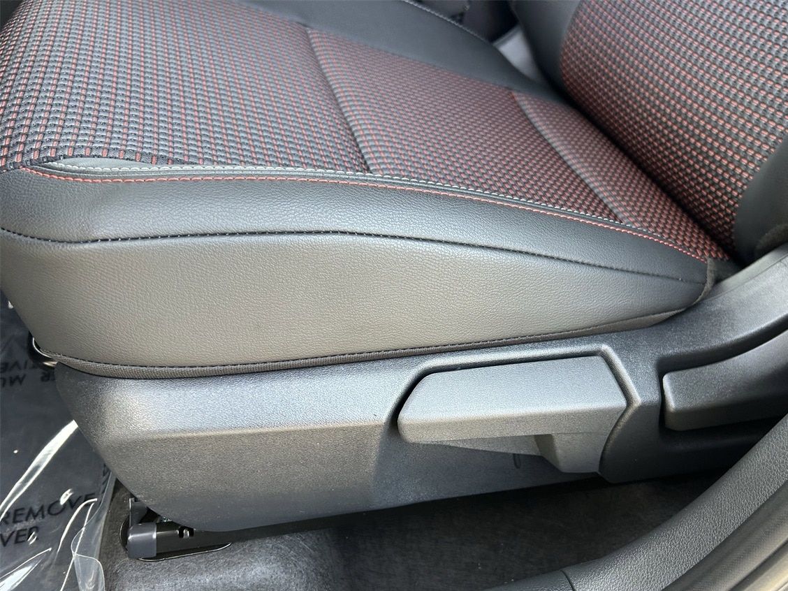 2026 Nissan KICKS SR - Photo 31
