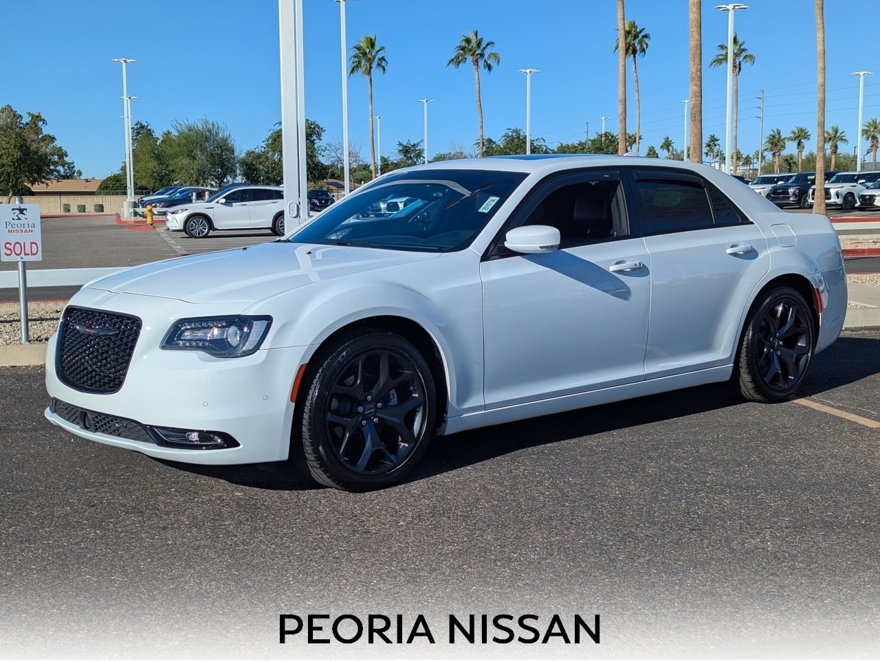 2022 Chrysler 300 S's photo