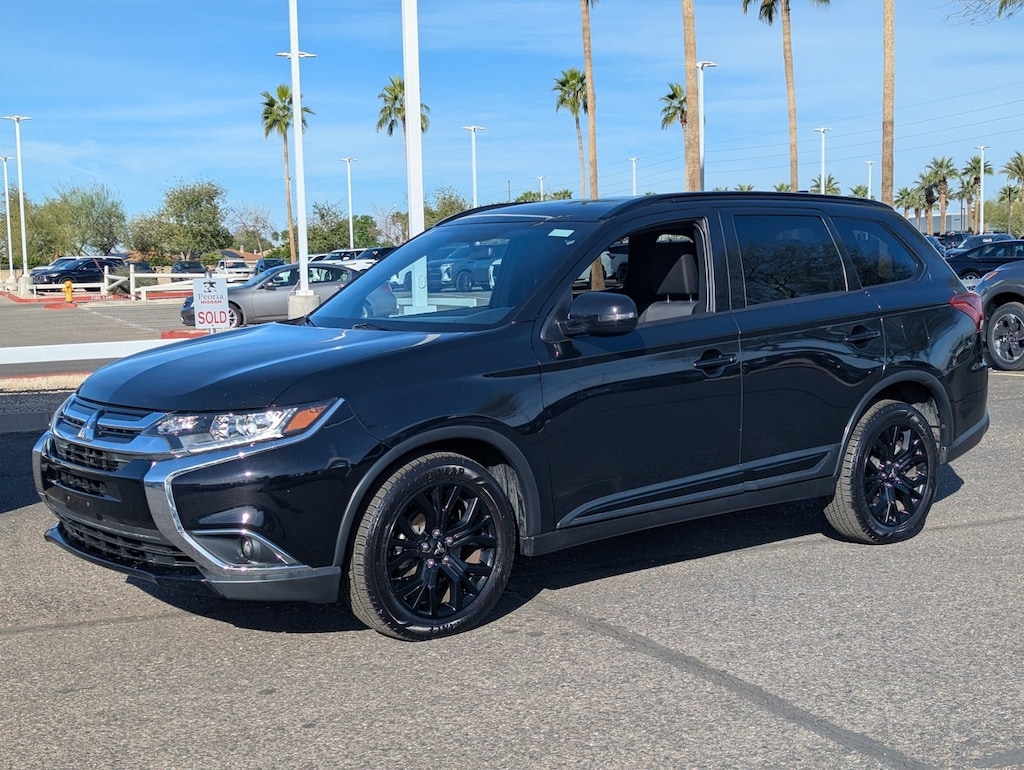 Used 2018 Mitsubishi Outlander LE SUV