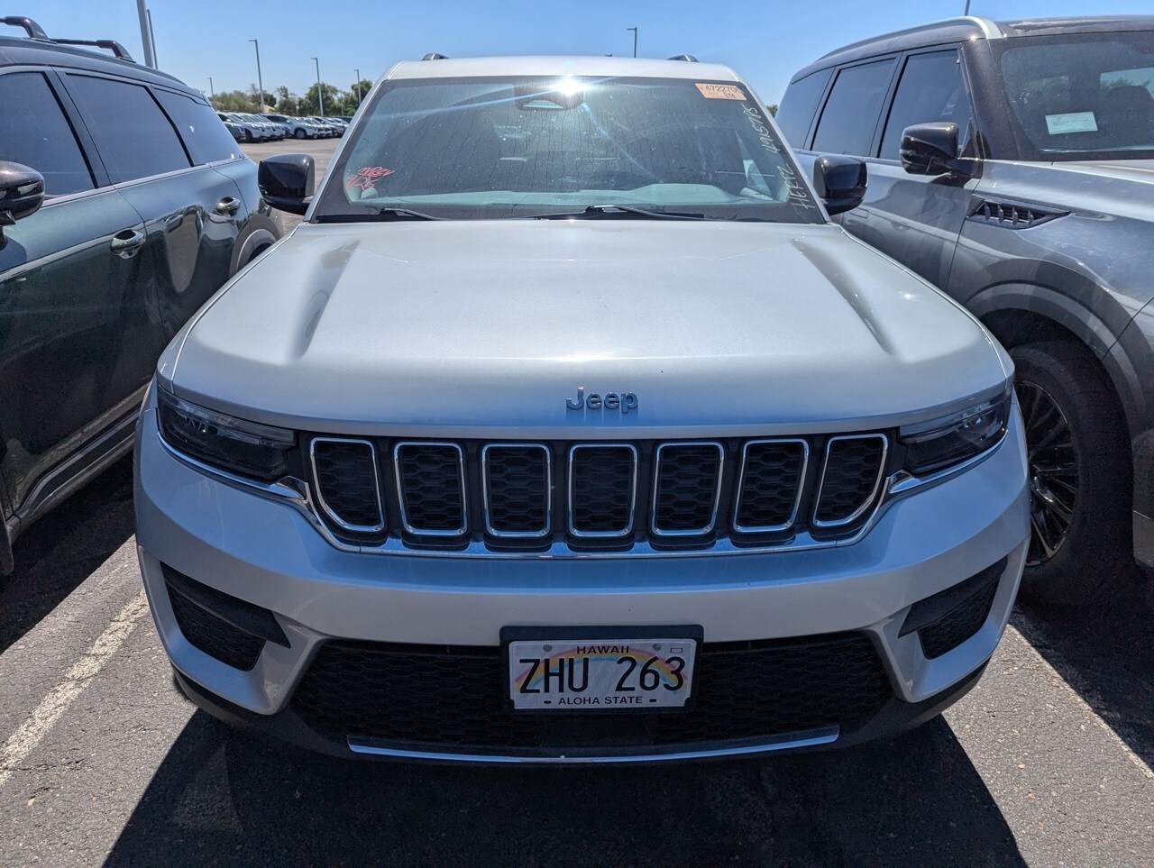 2023 Jeep Grand Cherokee Laredo Altitude photo 2