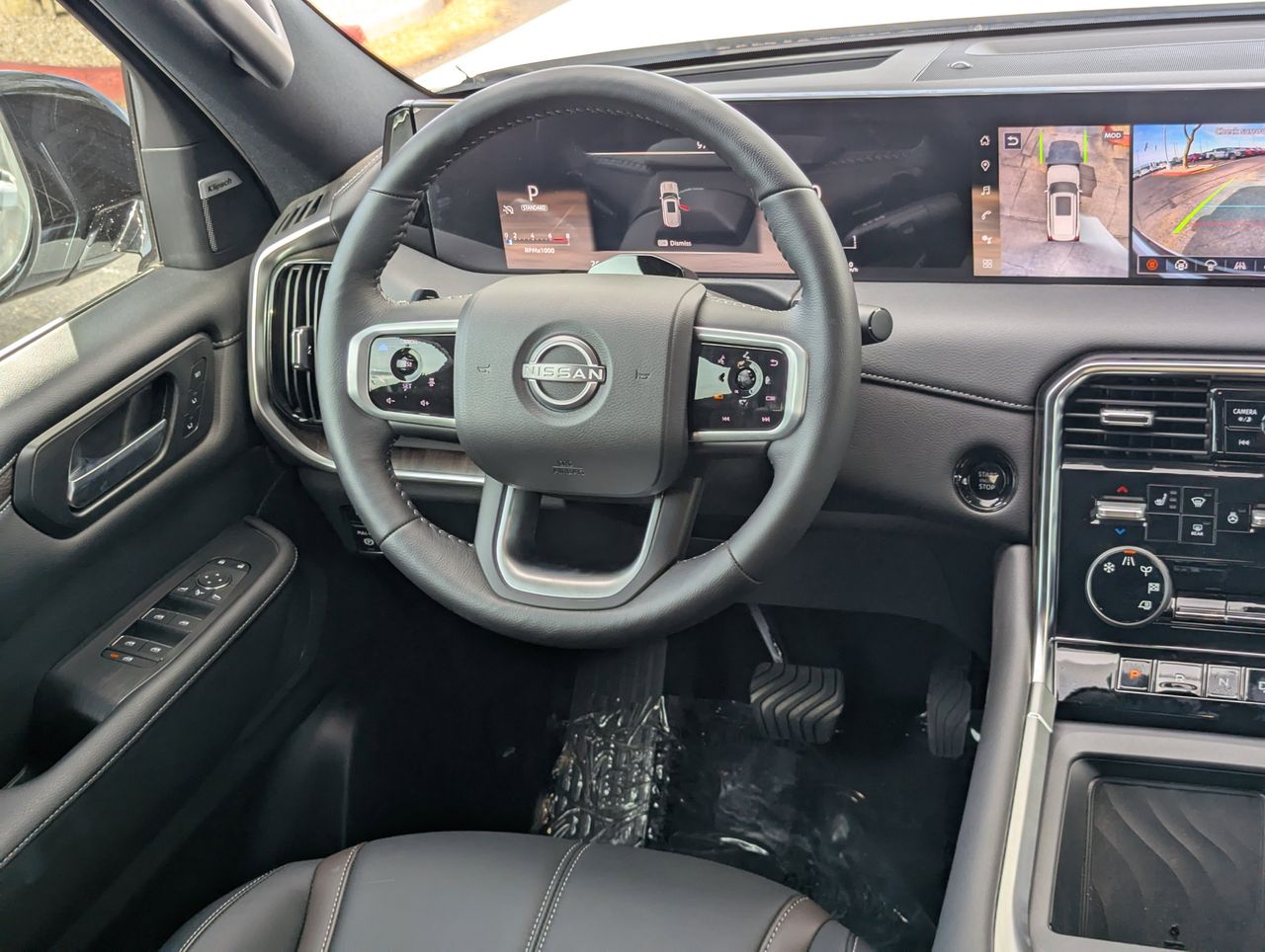 2025 Nissan Armada SL - Photo 22