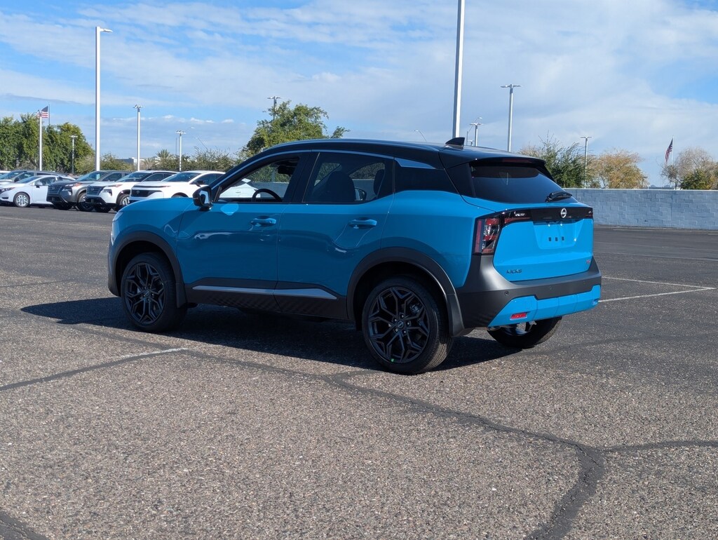 New 2026 Nissan Kicks SR SUV