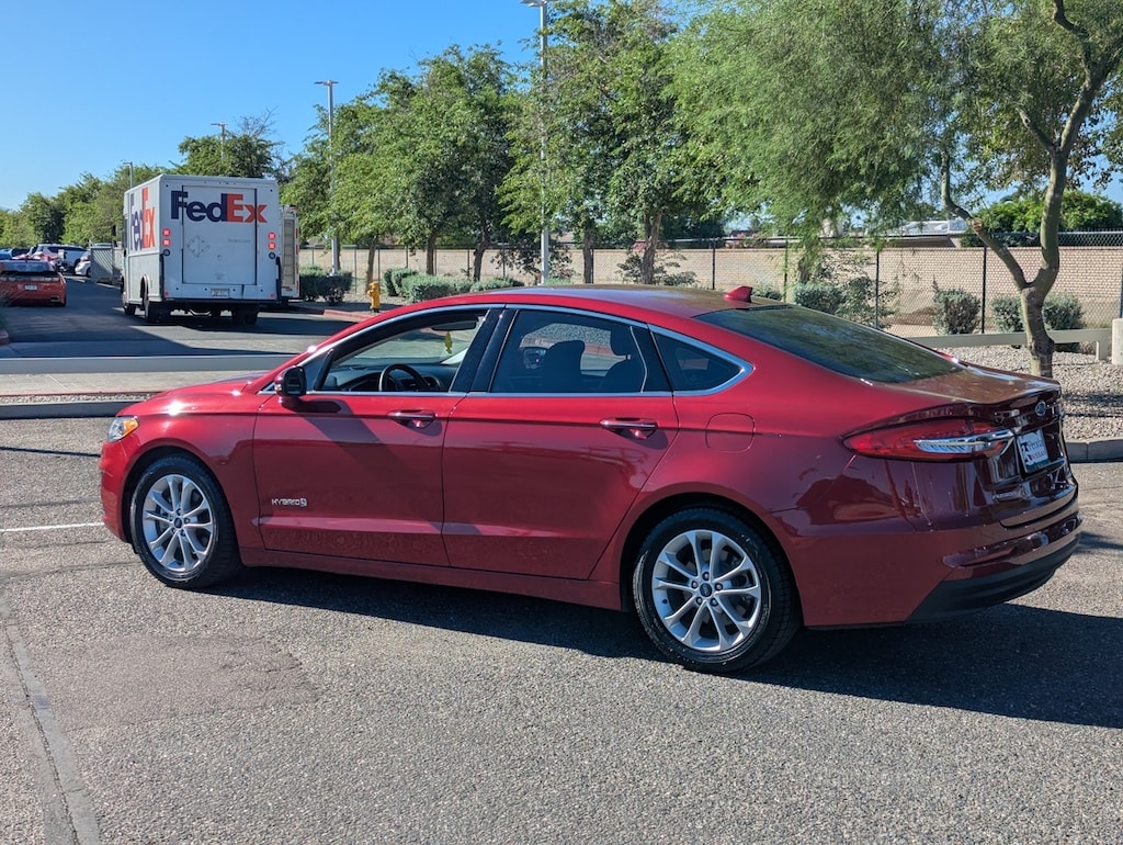 Used 2019 Ford Fusion Hybrid SEL Sedan