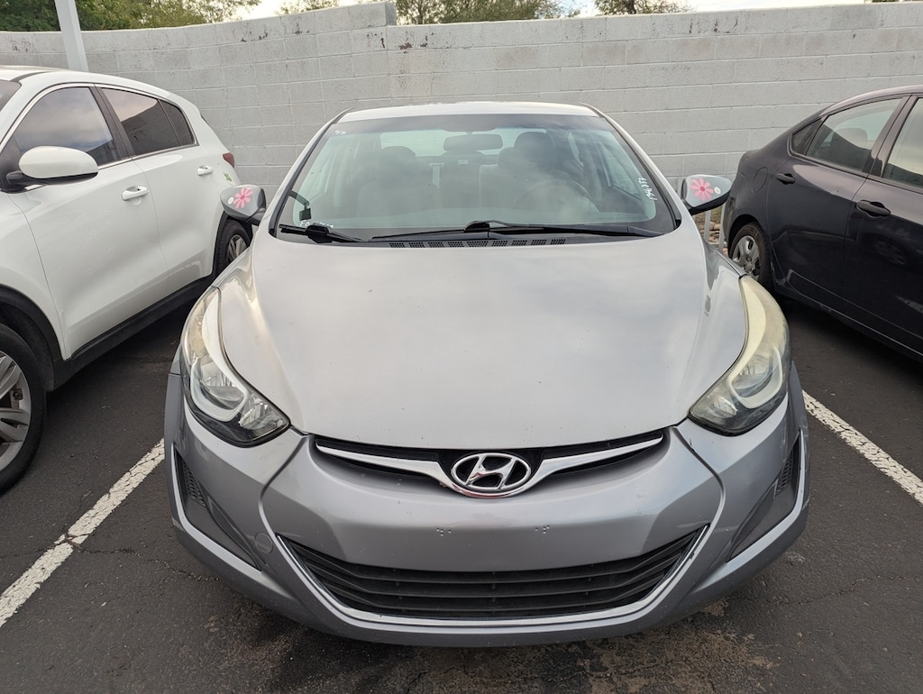 Used 2016 Hyundai Elantra SE Sedan